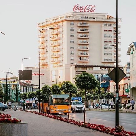 Downtown Apartments Pristina Exterior foto